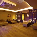 Diamond Elite & - Adults Only